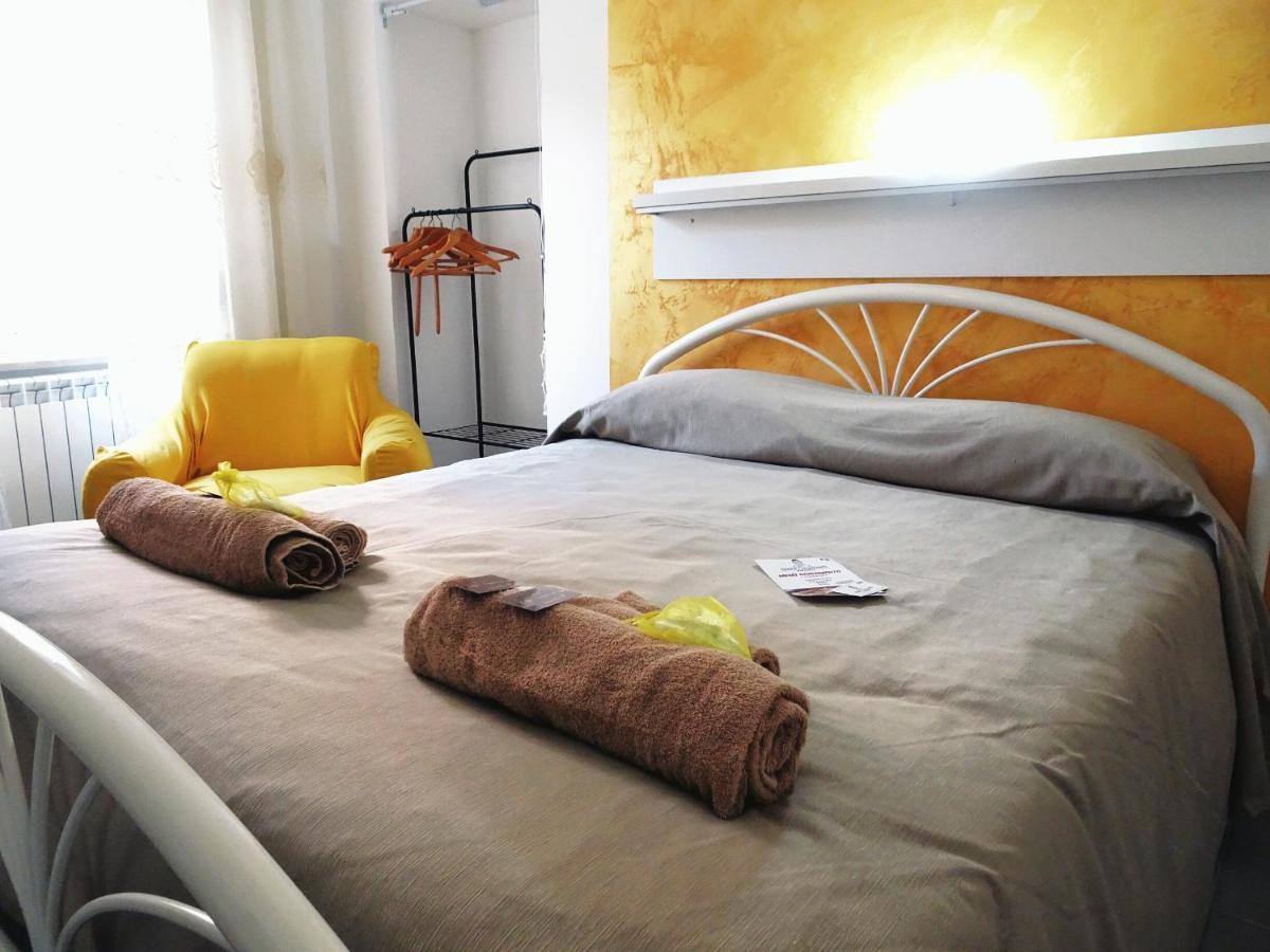 Bed&Breakfast a Capua Adiacente al Duomo - IL VICOLO Exterior foto